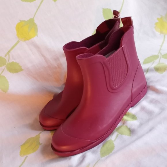 Cat & Jack Rain Boots/ Snow Boots Sizes: 2,  Burgundy  NWOB - Picture 6 of 13